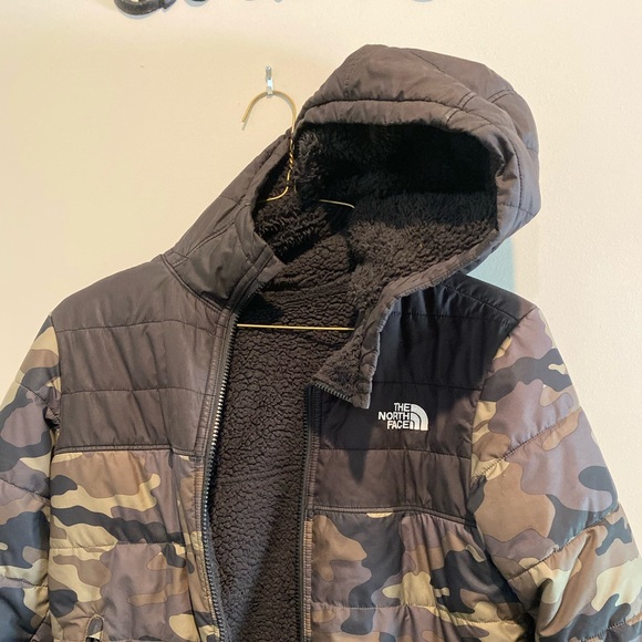 North face boys camp jacket - Picture 3 of 3